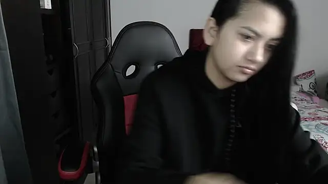 kayla k18 online show from 02/06/25, 10:53