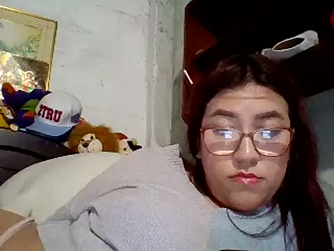 dafne19  online show from 02/02/25, 06:15