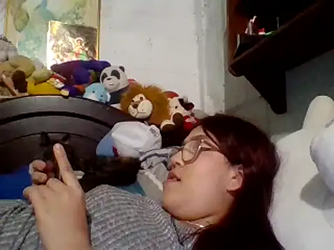 dafne19  online show from 02/04/25, 04:59