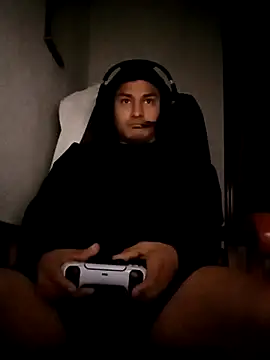 Snapshot of Lobo_1019 chatting on 02/09/25, 05:01 Lobo 1019 online show from 02/09/25, 05:01