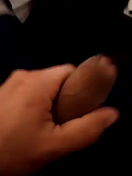 Snapshot of Lobo_1019 chatting on 03/02/25, 08:29 Lobo 1019 online show from 03/02/25, 08:29