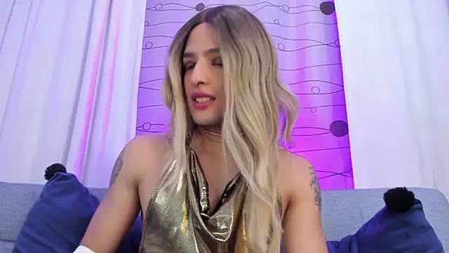 Snapshot of LukaCastillo chatting on 03/11/25, 08:09 LukaCastillo online show from 03/11/25, 08:09