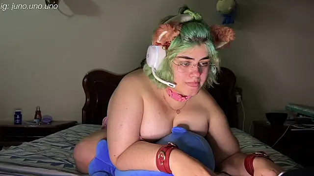 Snapshot of yudrayeb chatting on 02/20/25, 06:17 yudrayeb online show from 02/20/25, 06:17