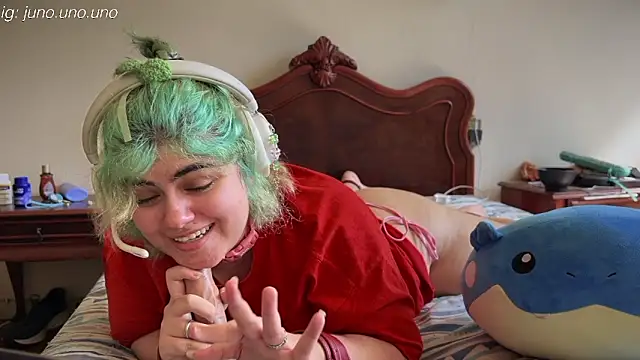 Snapshot of yudrayeb chatting on 02/21/25, 01:44 yudrayeb online show from 02/21/25, 01:44