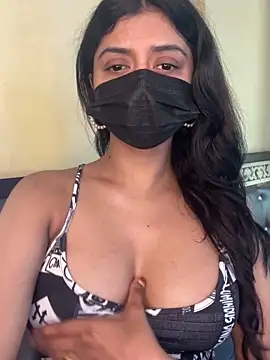 Snapshot of Aakanshaa__ chatting on 03/08/26, 05:22 Aakanshaa online show from 03/08/26, 05:22