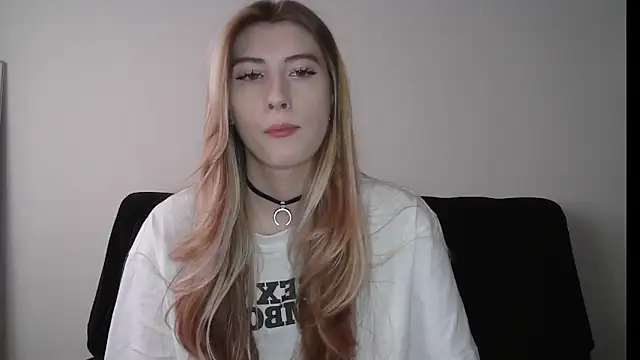 ErikaShyy online show from 11/03/25, 11:33