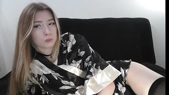 ErikaShyy online show from 06/11/26, 10:35