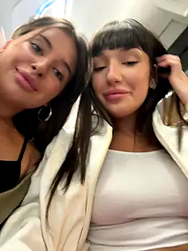 Snapshot of Sophie_Avory chatting on 10/08/25, 04:15 Sophie Avory online show from 10/08/25, 04:15