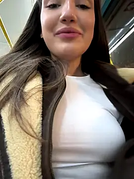 Snapshot of Sophie_Avory chatting on 10/23/25, 09:13 Sophie Avory online show from 10/23/25, 09:13