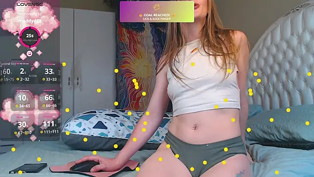 Snapshot of peachyview chatting on 11/12/25, 01:44 peachyview online show from 11/12/25, 01:44