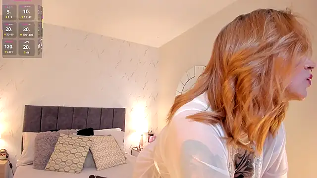 Snapshot of CyntiaAdams chatting on 10/18/25, 08:09 CyntiaAdams online show from 10/18/25, 08:09