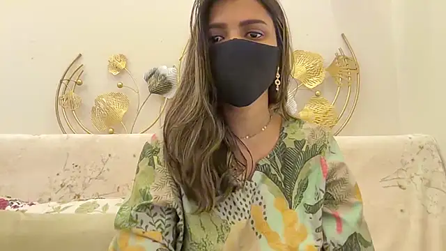 MaYaa  11 online show from 05/06/26, 07:24