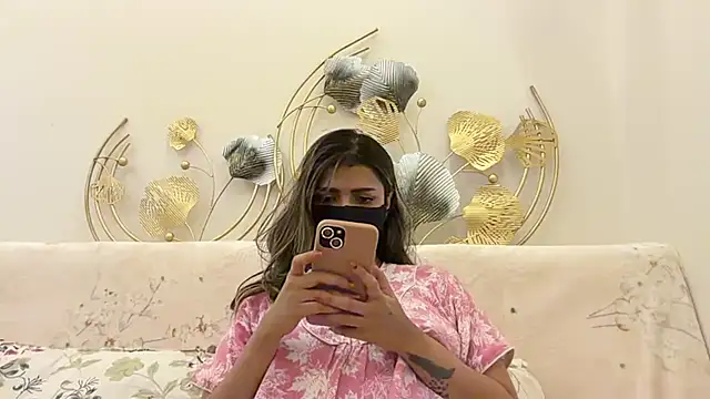 MaYaa  11 online show from 05/07/26, 07:36