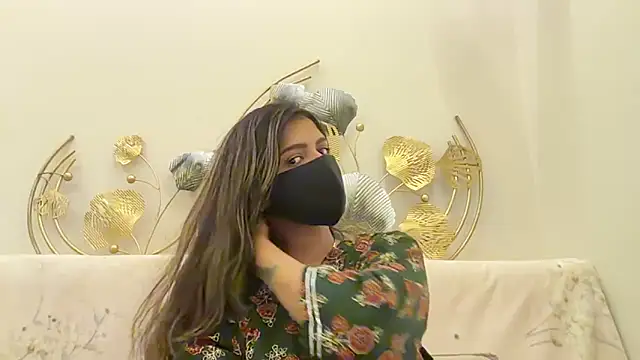 MaYaa  11 online show from 05/14/26, 01:40