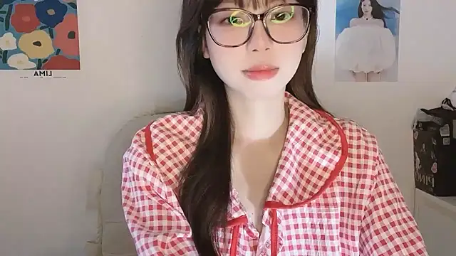 -Hottie online show from 10/19/25, 08:15