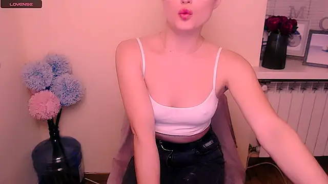 Felliciya online show from 03/04/25, 08:35