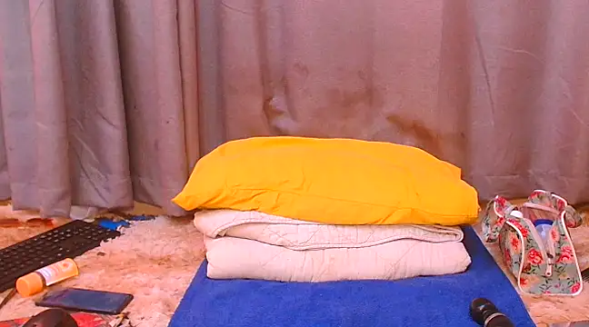 Snapshot of SexyCamilaxx chatting on 02/09/25, 10:42 SexyCamilaxx online show from 02/09/25, 10:42