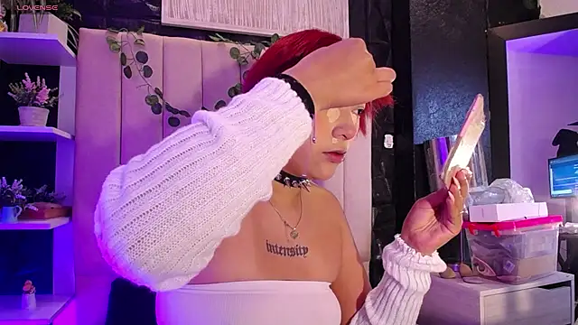 Snapshot of Mia_Rinn chatting on 01/13/25, 02:00 Mia Rinn online show from 01/13/25, 02:00