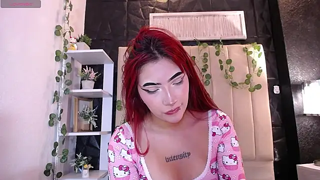 Snapshot of Mia_Rinn chatting on 02/20/25, 04:14 Mia Rinn online show from 02/20/25, 04:14