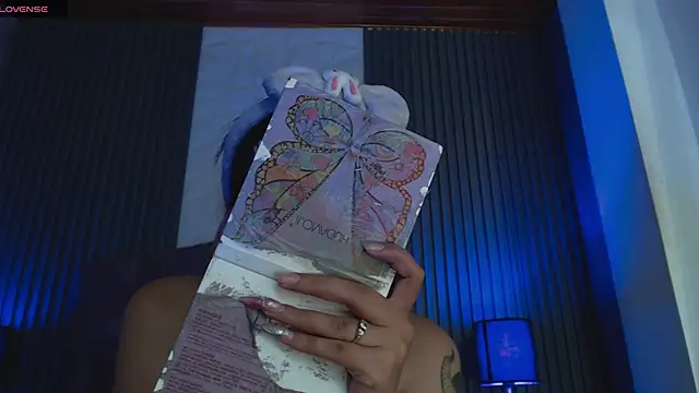 Snapshot of Mia_Rinn chatting on 10/30/25, 03:57 Mia Rinn online show from 10/30/25, 03:57