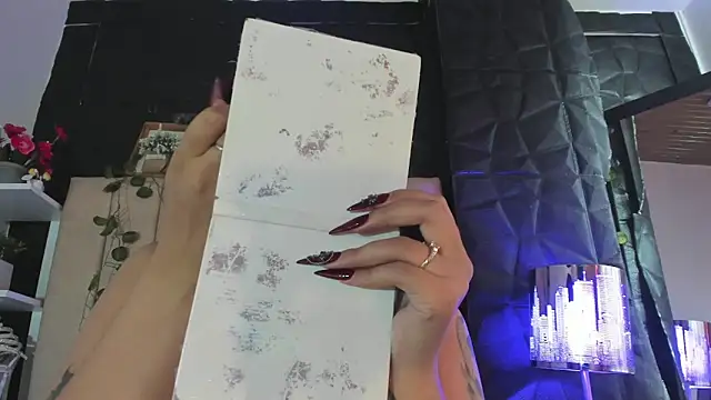 Snapshot of Mia_Rinn chatting on 01/10/26, 03:03 Mia Rinn online show from 01/10/26, 03:03