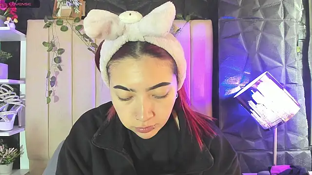 Snapshot of Mia_Rinn chatting on 01/16/26, 02:10 Mia Rinn online show from 01/16/26, 02:10