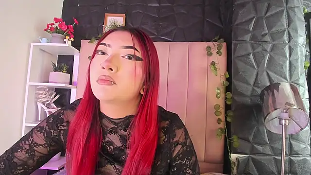 Snapshot of Mia_Rinn chatting on 02/13/26, 02:46 Mia Rinn online show from 02/13/26, 02:46