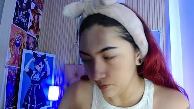 Snapshot of Mia_Rinn chatting on 03/12/26, 01:06 Mia Rinn online show from 03/12/26, 01:06