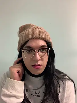 Snapshot of mawadastay chatting on 01/07/25, 12:13 mawadastay online show from 01/07/25, 12:13