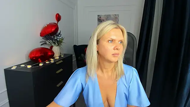 Snapshot of AgathaKlouin chatting on 02/15/26, 03:03 AgathaKlouin online show from 02/15/26, 03:03