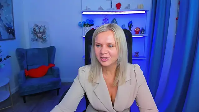 Snapshot of AgathaKlouin chatting on 02/19/26, 07:10 AgathaKlouin online show from 02/19/26, 07:10