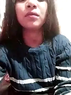 Snapshot of Hotty-Divya chatting on 12/24/24, 12:55 Hotty-Divya online show from 12/24/24, 12:55