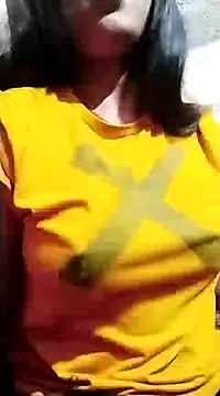 Snapshot of Hotty-Divya chatting on 12/26/24, 01:32 Hotty-Divya online show from 12/26/24, 01:32