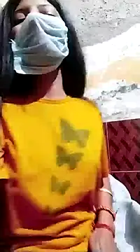 Snapshot of Hotty-Divya chatting on 12/29/24, 08:11 Hotty-Divya online show from 12/29/24, 08:11