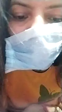 Snapshot of Hotty-Divya chatting on 01/22/25, 08:29 Hotty-Divya online show from 01/22/25, 08:29