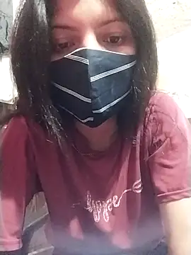 Snapshot of Hotty-Divya chatting on 03/21/25, 01:45 Hotty-Divya online show from 03/21/25, 01:45