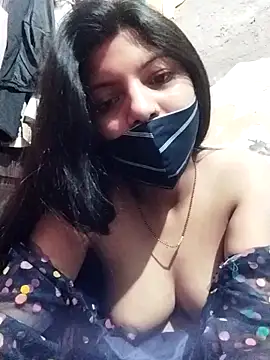 Snapshot of Hotty-Divya chatting on 03/22/25, 08:18 Hotty-Divya online show from 03/22/25, 08:18