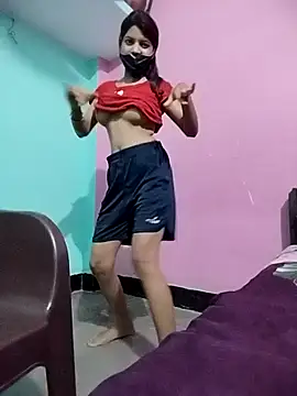 Snapshot of Hotty-Divya chatting on 09/18/25, 02:19 Hotty-Divya online show from 09/18/25, 02:19