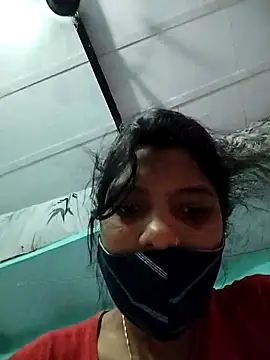 Snapshot of Hotty-Divya chatting on 09/25/25, 02:48 Hotty-Divya online show from 09/25/25, 02:48