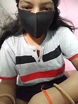 Snapshot of Hotty-Divya chatting on 06/16/26, 07:44 Hotty-Divya online show from 06/16/26, 07:44