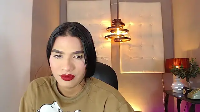 Snapshot of Greys_ath chatting on 11/24/25, 04:23 Greys ath online show from 11/24/25, 04:23