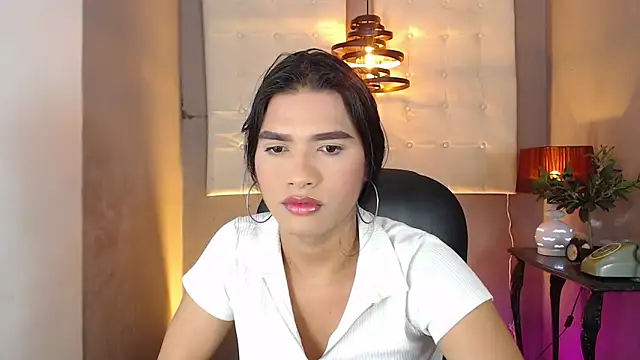 Snapshot of Greys_ath chatting on 11/25/25, 03:50 Greys ath online show from 11/25/25, 03:50