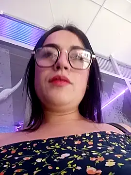 Lesly 10- online show from 03/07/25, 09:59