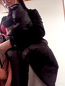 Lesly 10- online show from 03/18/25, 08:26