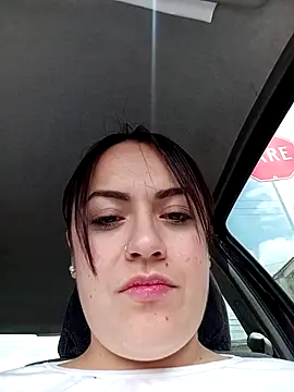 Lesly 10- online show from 10/15/25, 03:12