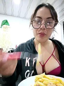 Lesly 10- online show from 11/12/25, 03:29