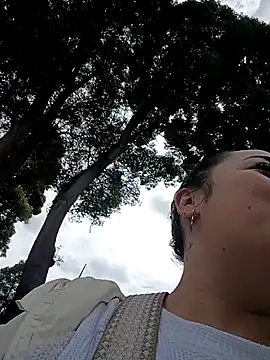 Lesly 10- online show from 11/17/25, 05:41