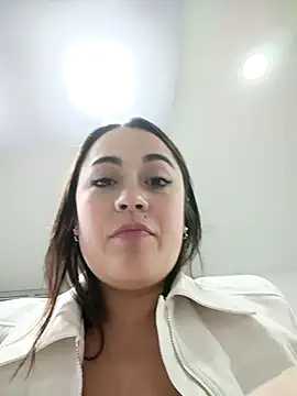 Lesly 10- online show from 11/20/25, 06:29