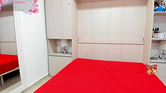 EmilyyStuart online show from 01/29/25, 03:33