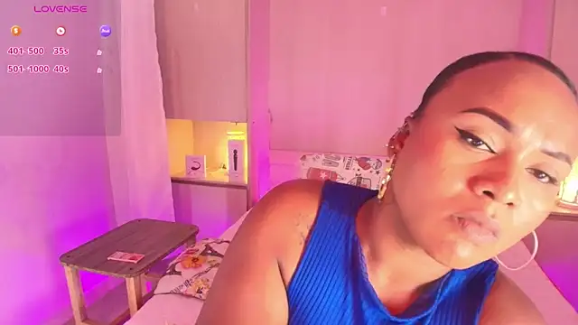 EmilyyStuart online show from 02/07/25, 09:37